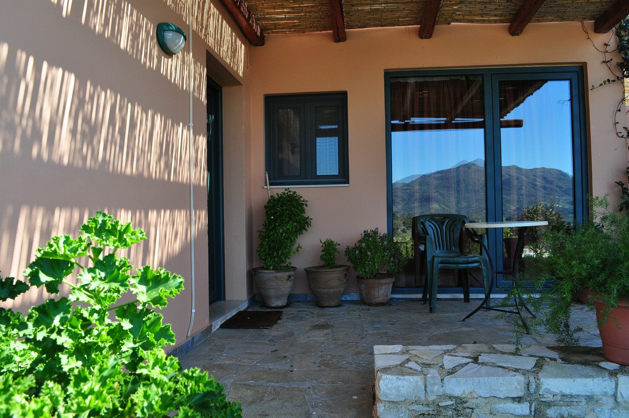 Nana Apartments Zaros Exterior photo